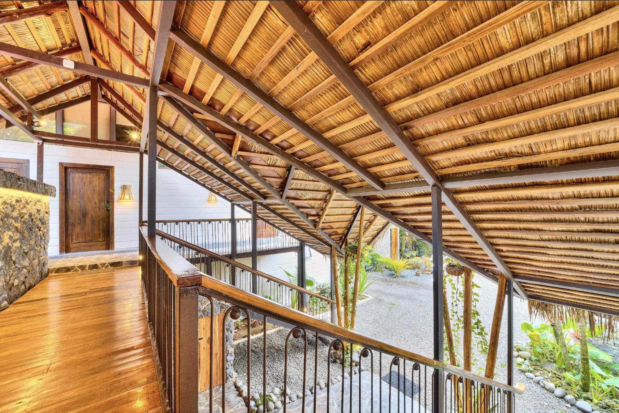 Conga Boutique Hotel Puerto Viejo de Talamanca Экстерьер фото