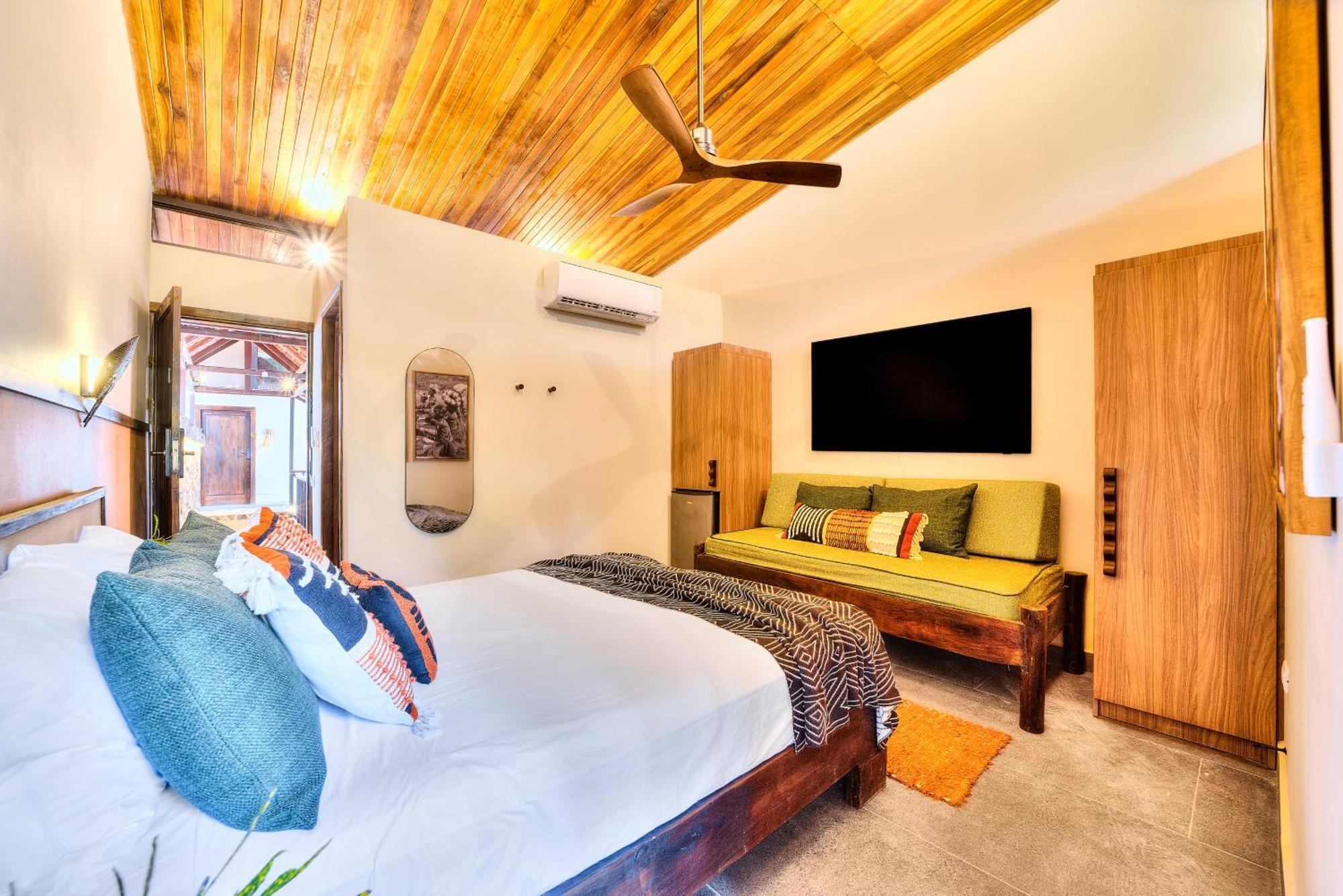 Conga Boutique Hotel Puerto Viejo de Talamanca Экстерьер фото