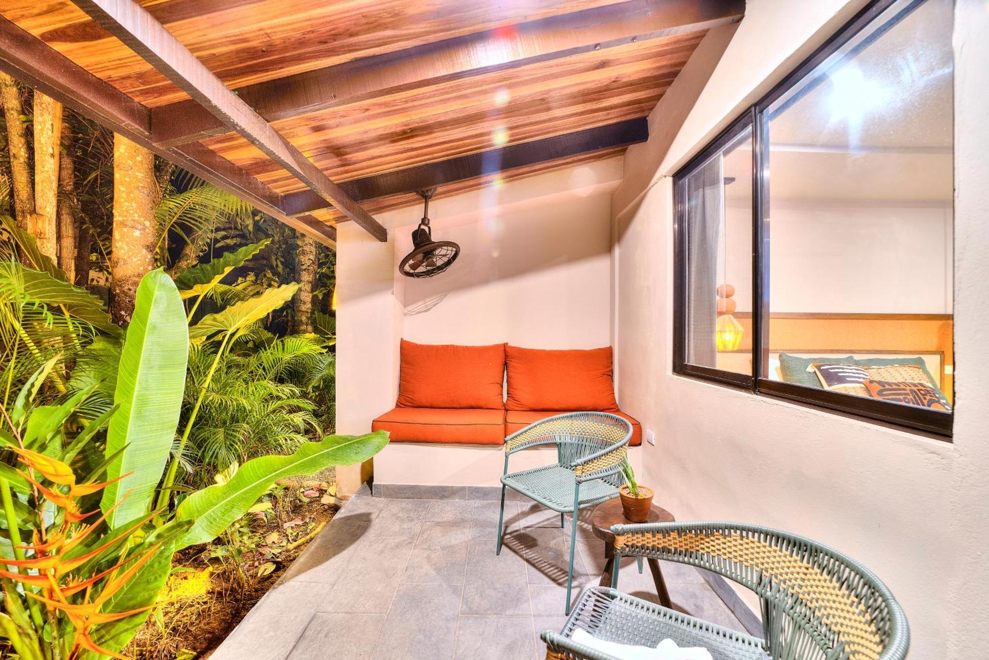 Conga Boutique Hotel Puerto Viejo de Talamanca Экстерьер фото